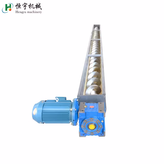 Rosca Transportadora Industrial Inclinada com Eixo Tubular para Manuseio de Material a Granel